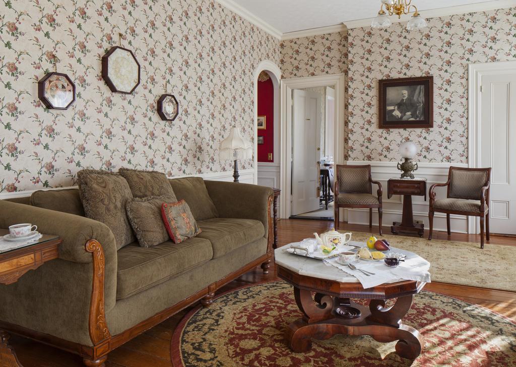 Isaiah Jones Homestead Bed And Breakfast Sandwich Dış mekan fotoğraf