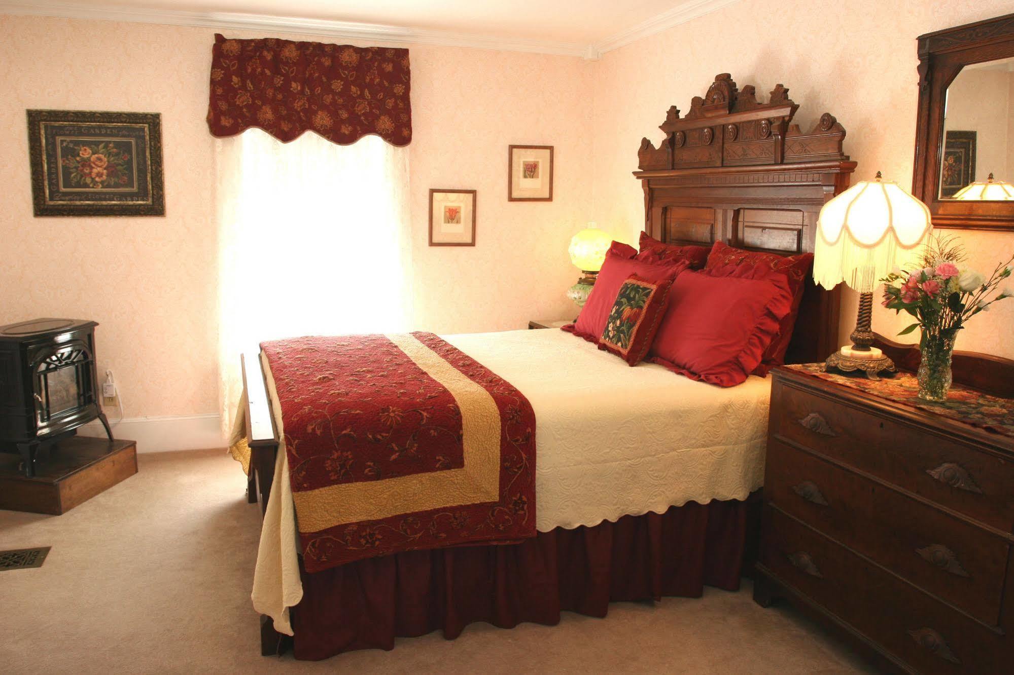 Isaiah Jones Homestead Bed And Breakfast Sandwich Dış mekan fotoğraf